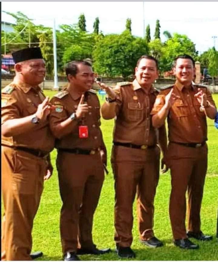 Camat Sumber Harta Deni Fernada Lubis. S.P.i,. M. S.i Dilaporkan ke Bawaslu Musi Rawas 